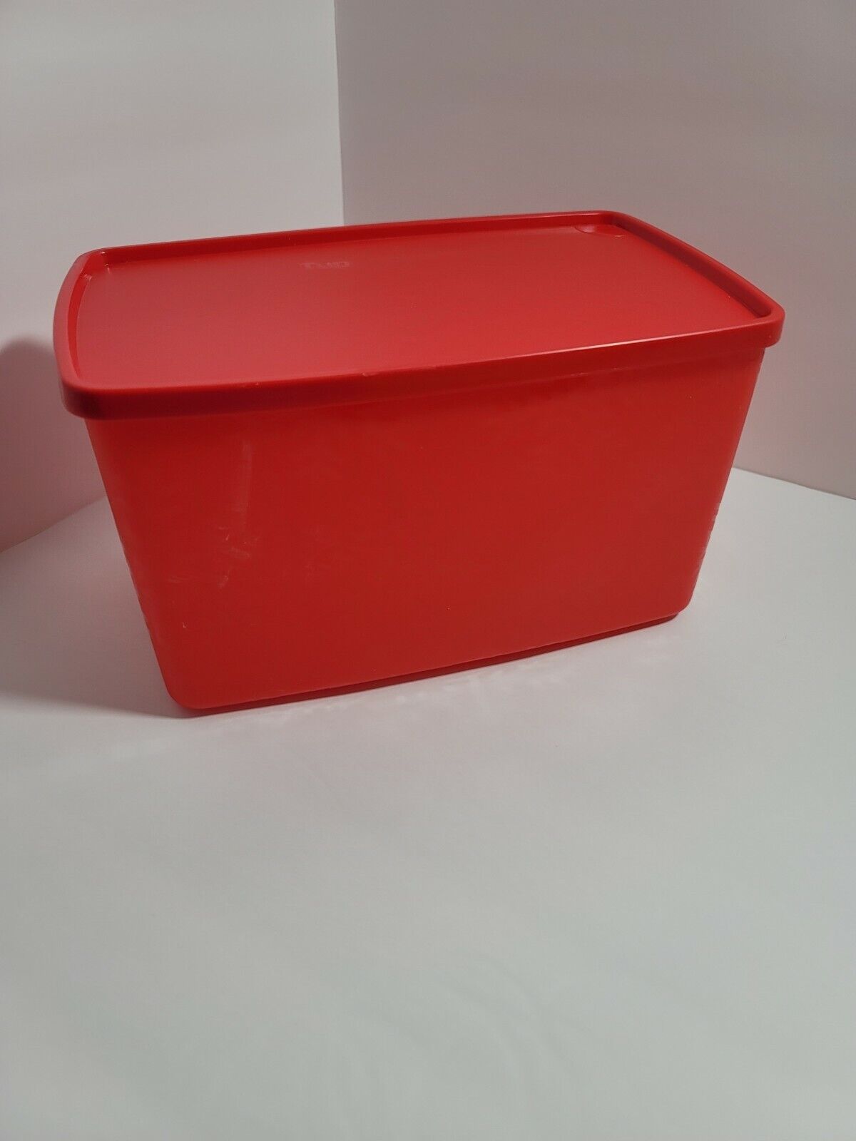 New TUPPERWARE Freeze It Mate MEDIUM DEEP CONTAINER 11 Cup FREE US SHIP Red