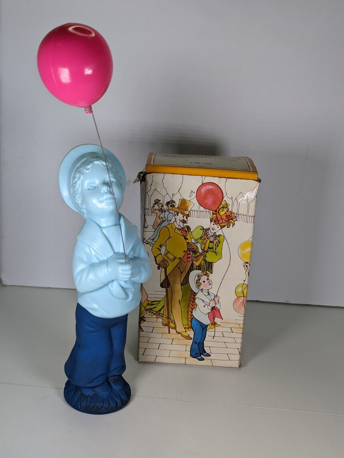 Vintage Avon “Fly-A-Balloon” Moonwind Cologne Original Box Full