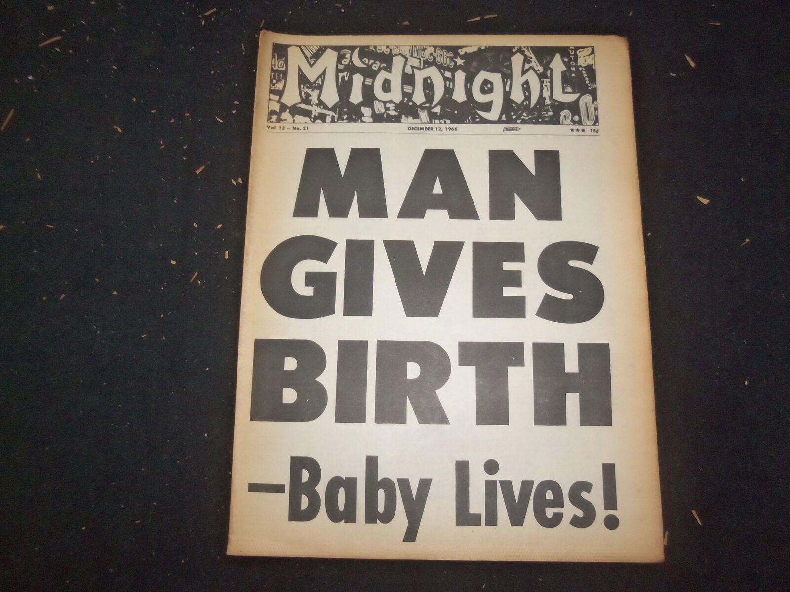 1966 DECEMBER 12 MIDNIGHT NEWSPAPER - MAN GIVES BIRTH - BABY LIVES - NP 7372