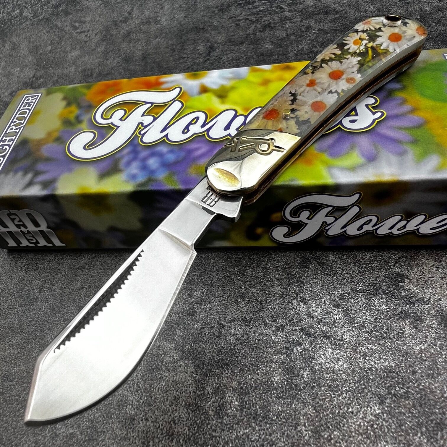 Rough Rider Daisy Flowers Cotton Sampler Traditional Folding Pocket Knife NEW