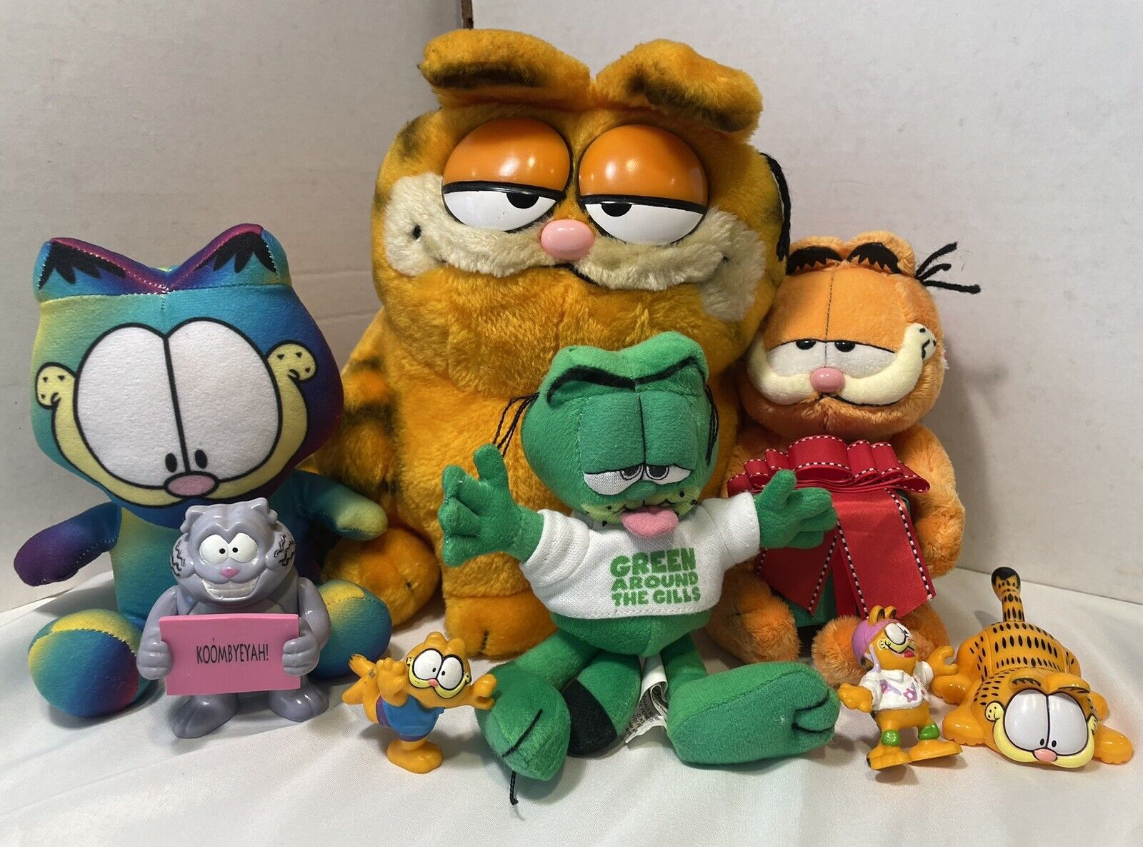 Garfield Plush & Toy Lot