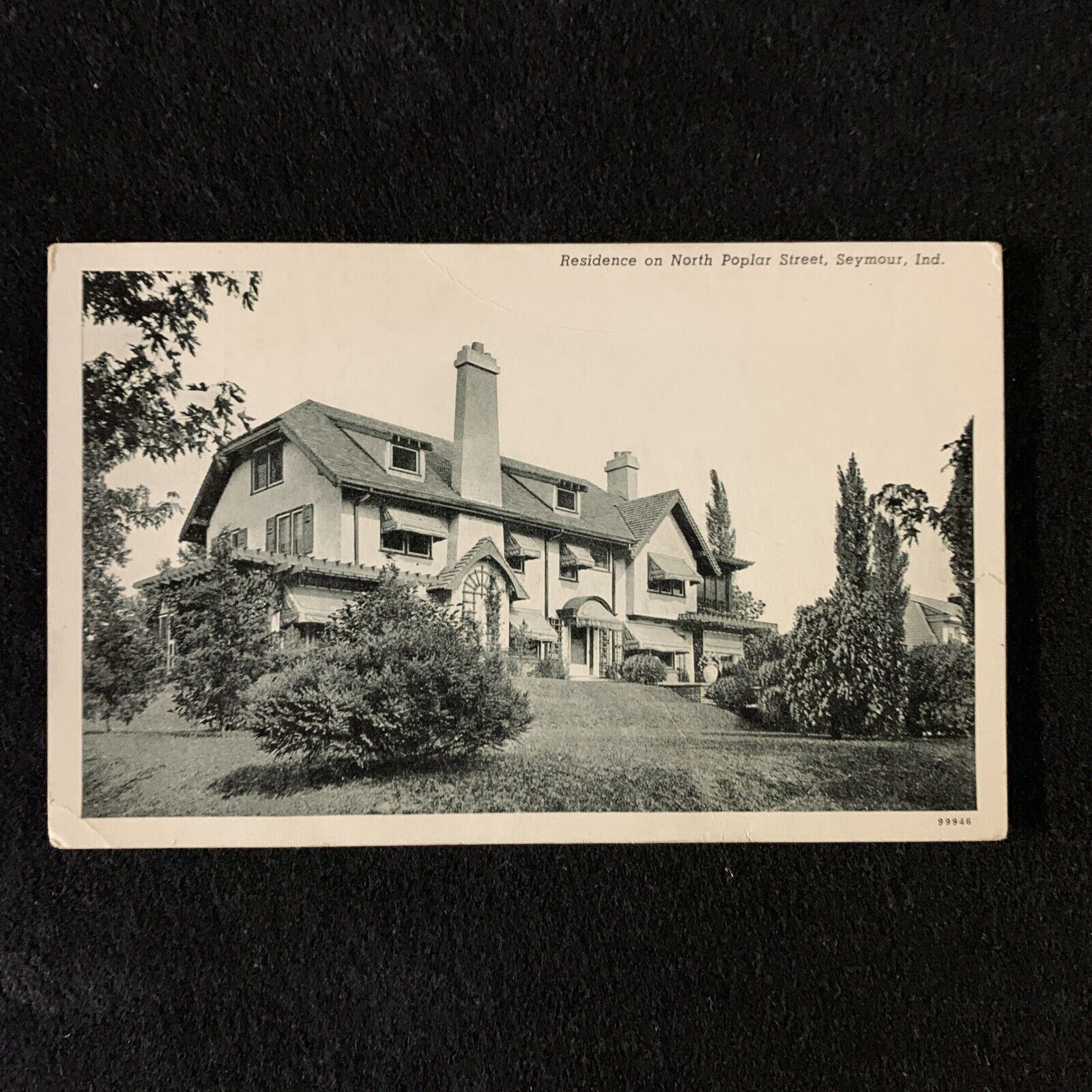 Postcard Poplar Street Seymour Indiana - Residence. Curteich