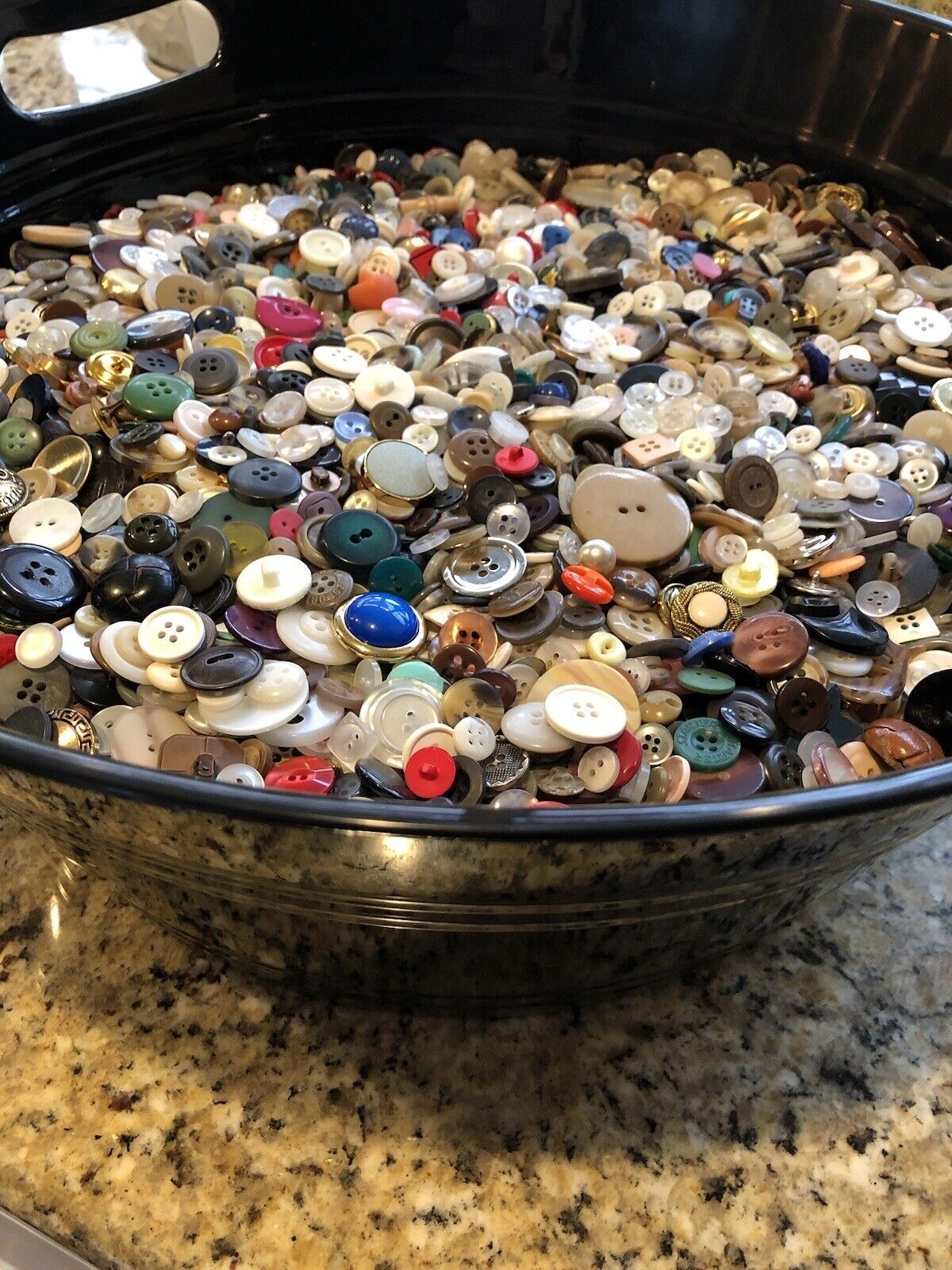 100 piece Mixed Lot Of All Types & Sizes Of Buttons