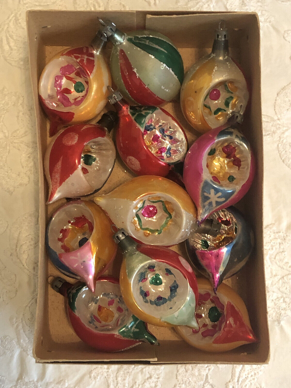 12 ANTIQUE POLAND HAND PAINTED CHRISTMAS TREE GLASS ORNAMENTS INDENTS TEAR DROPS