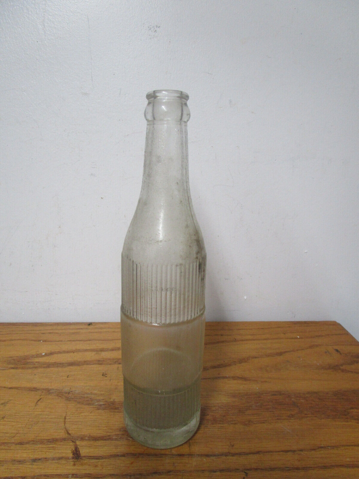 Rare Hickory, NC 7 Up Clear Ribbed Soda Bottle 10oz.