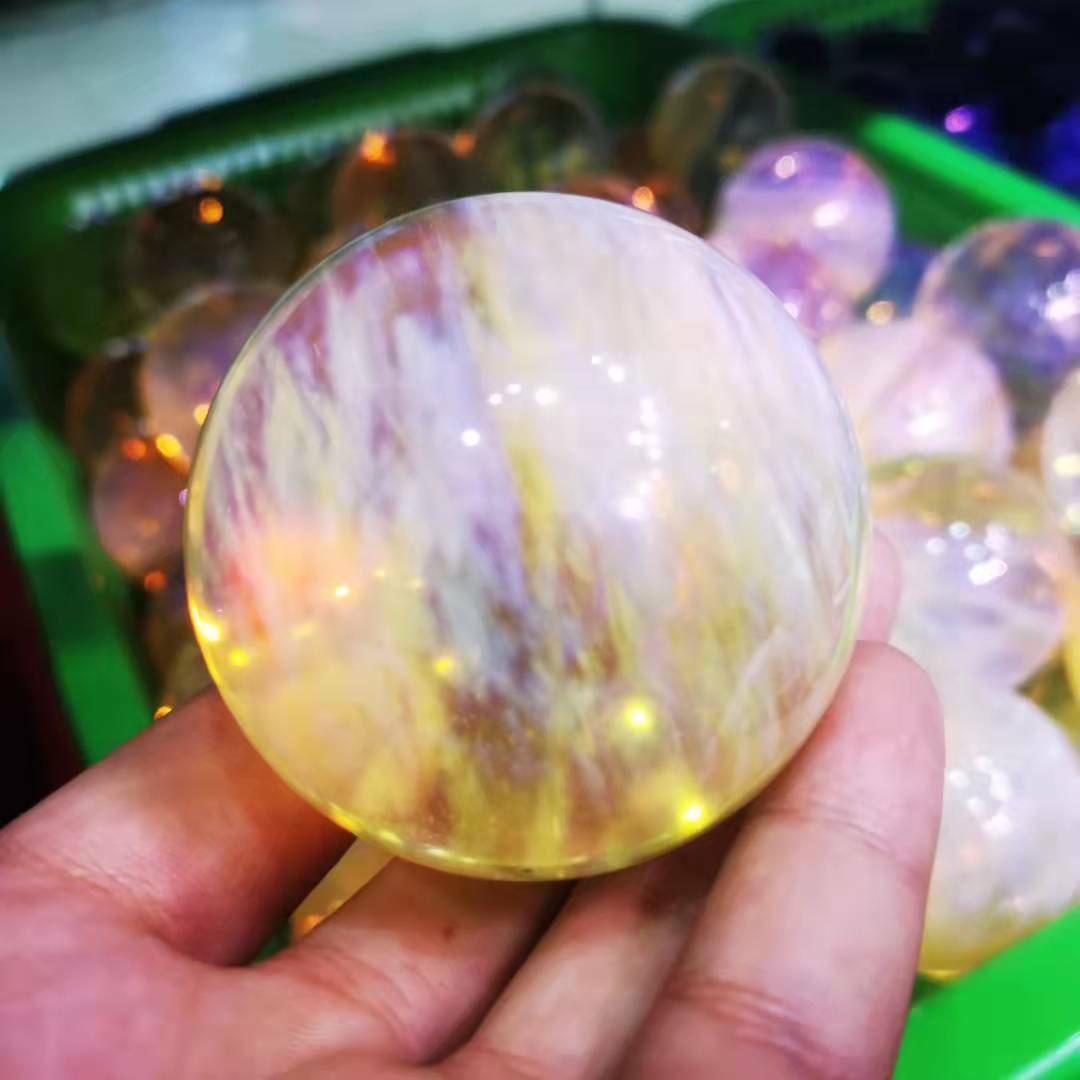 1pcs yellow smelting stone Quartz sphere Crystal Ball reiki Healing random 50mm+