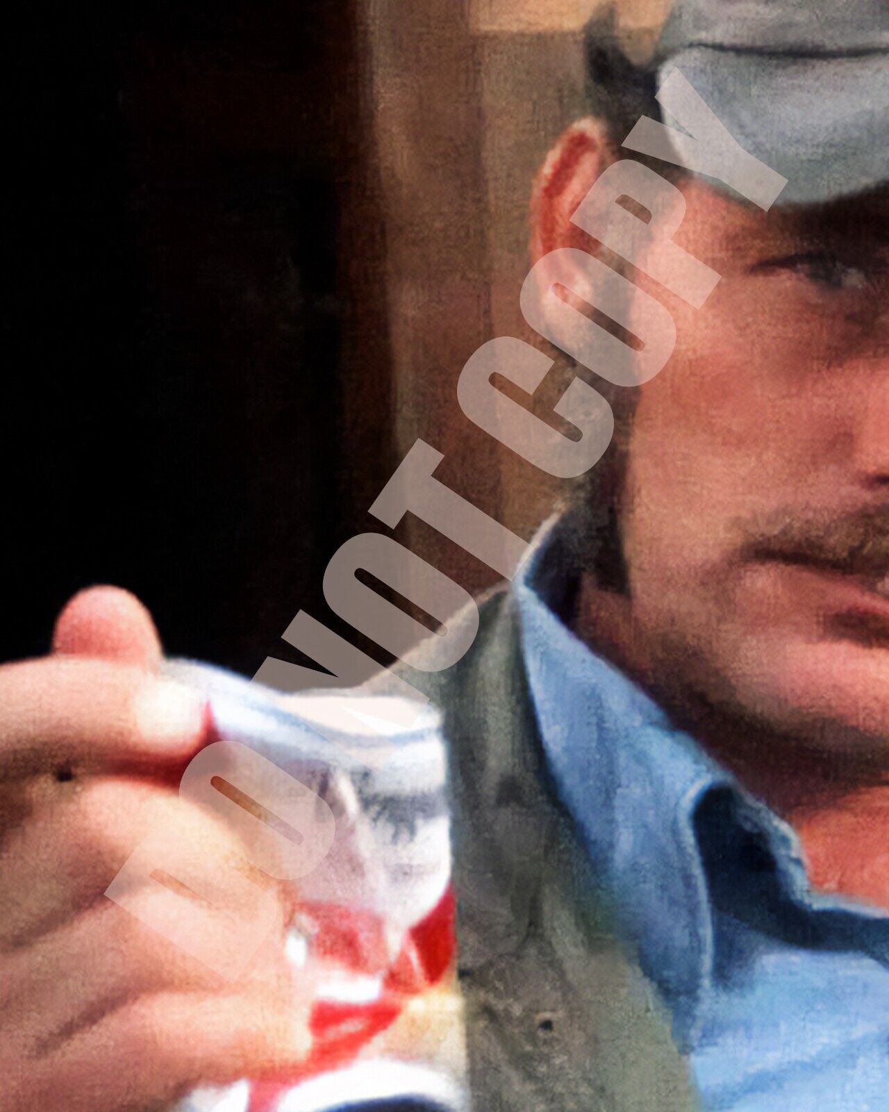 1975 Jaws Movie Robert Shaw As Quint Crushing Can Scene 8x10 Photo