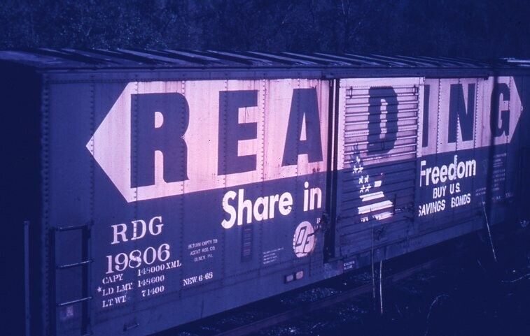 RDG reading railroad 19806 FREEDOM box car dupe slide