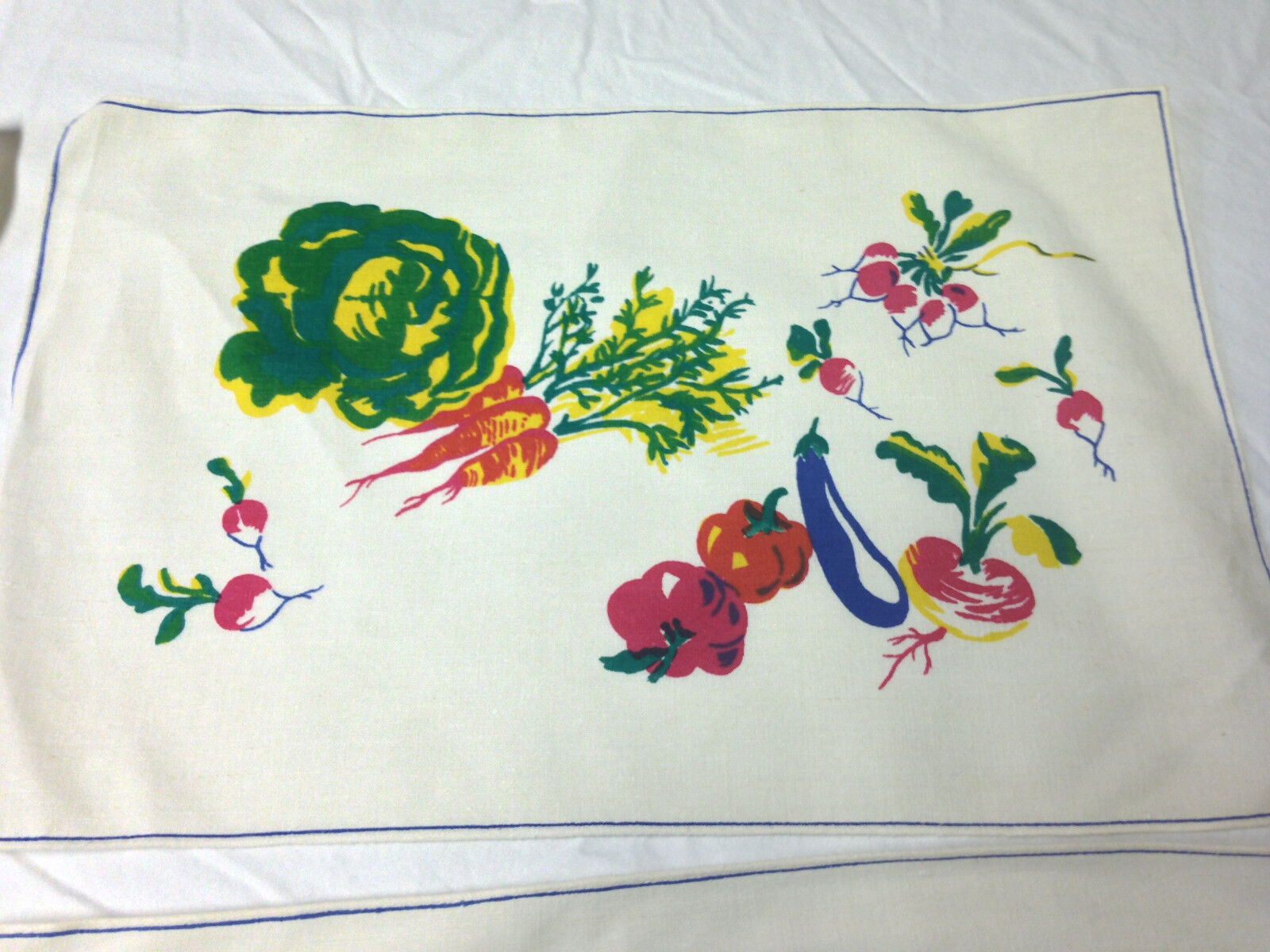 (4) Vintage Table Mats Fruit Vegetable Theme Motif Cotton Table Linens 
