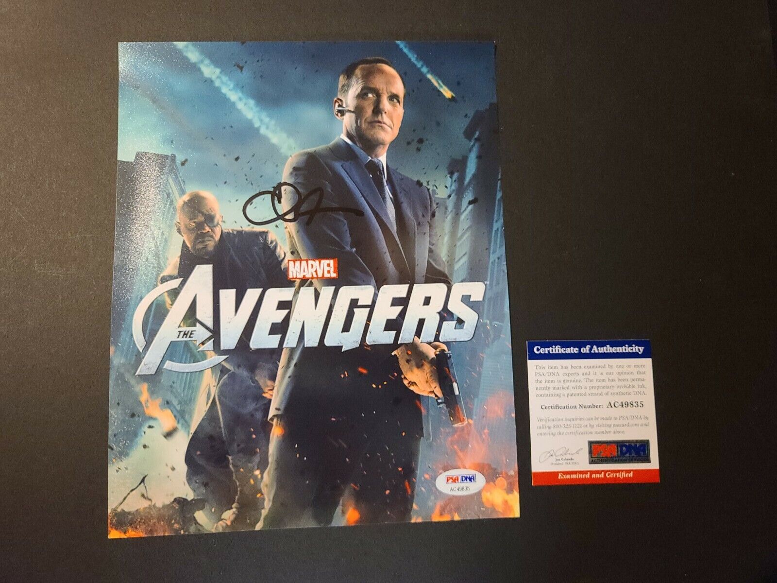 CLARK GREGG Signed Marvel Avengers 8x10 -PSA/DNA Certification 