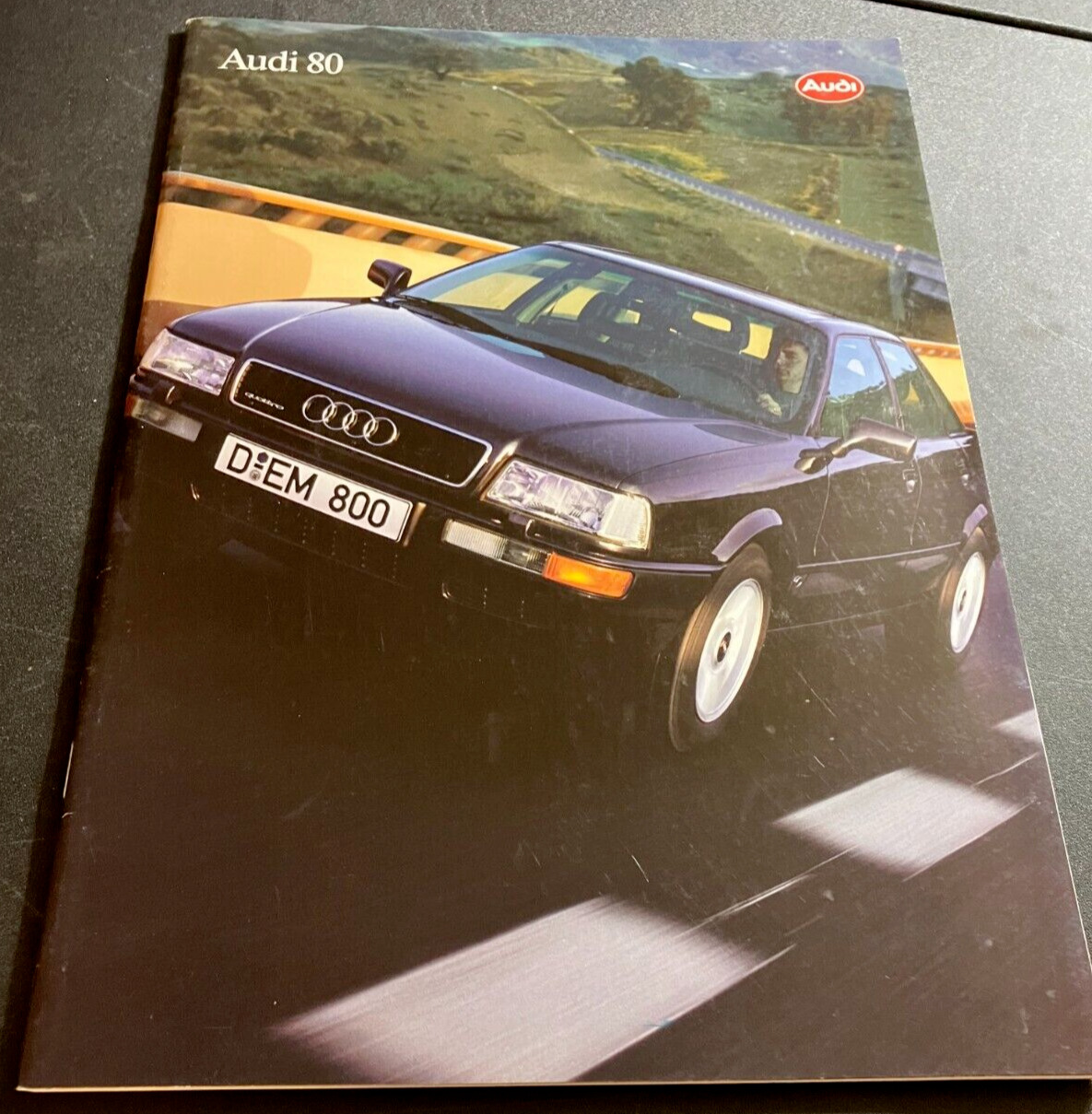 1993 Audi 80 - Vintage 44-page Dealer Sales Brochure with Options List - FRENCH