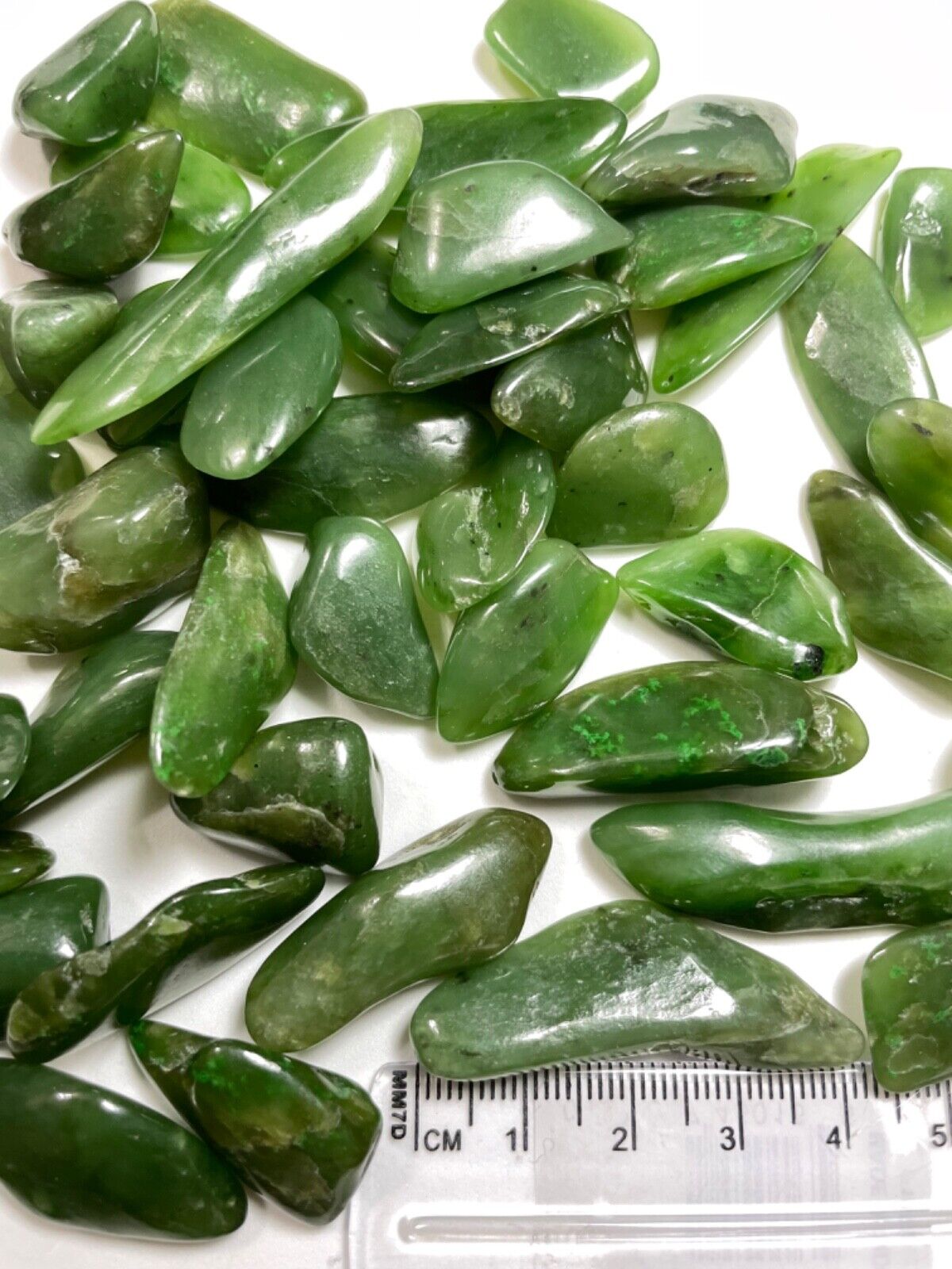 4oz Nephrite Jade Tumbled Stones 20-40mm Grade A Canada Crystal Health Wealth 