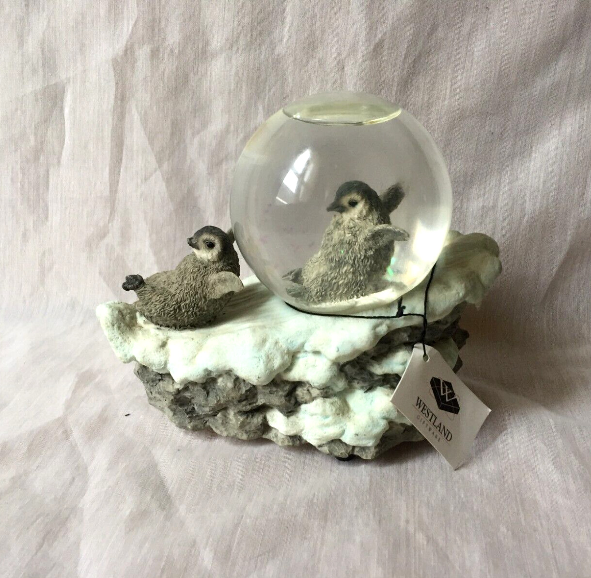 Westland Penguin Musical Snow Water Globe Talk to the Animals #1922 Wind Up