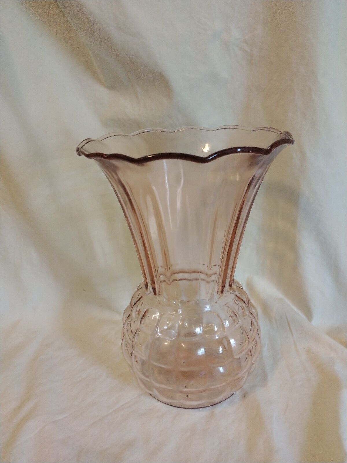 Vintage Anchor Hocking Pink Depression Glass Pineapple Vase 9 in.