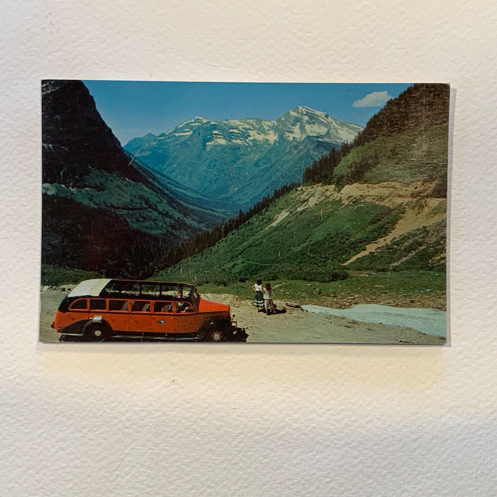 Going to the Sun Road Glacier National Park - Logan Pass Red Bus - Postcard MT