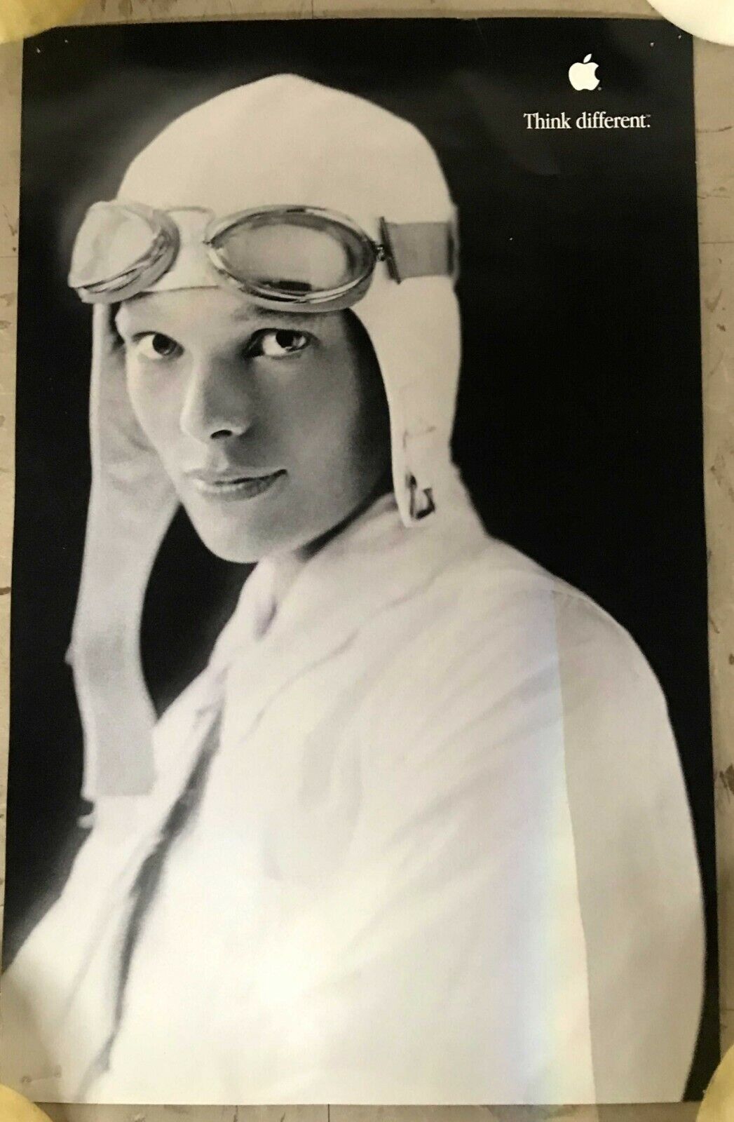 Amelia Earhart Apple \