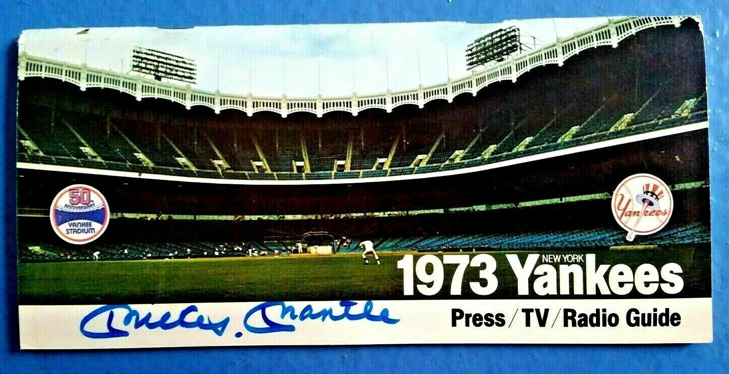 MICKEY MANTLE PERSONALLY SIGNED 1973 Yankees Press/TV/Radio Guide COA