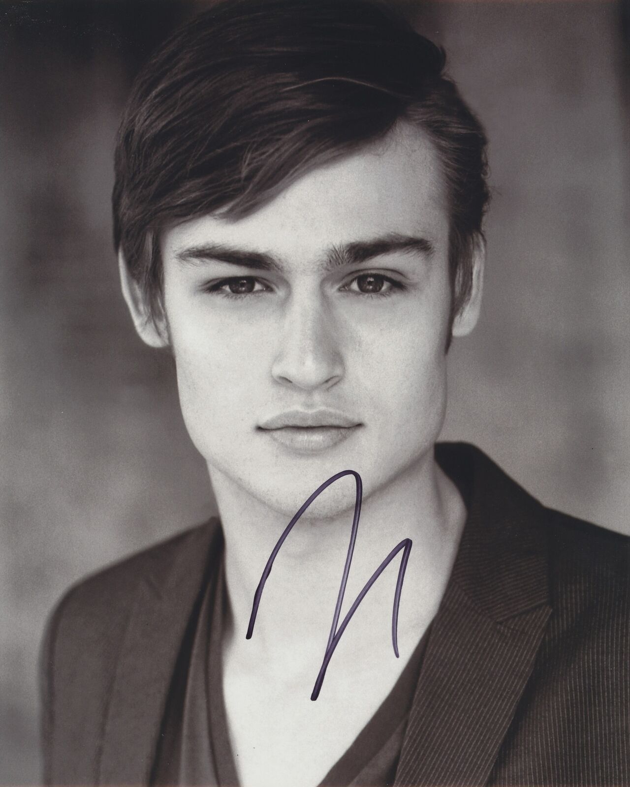 DOUGLAS BOOTH SIGNED 8X10 PHOTO