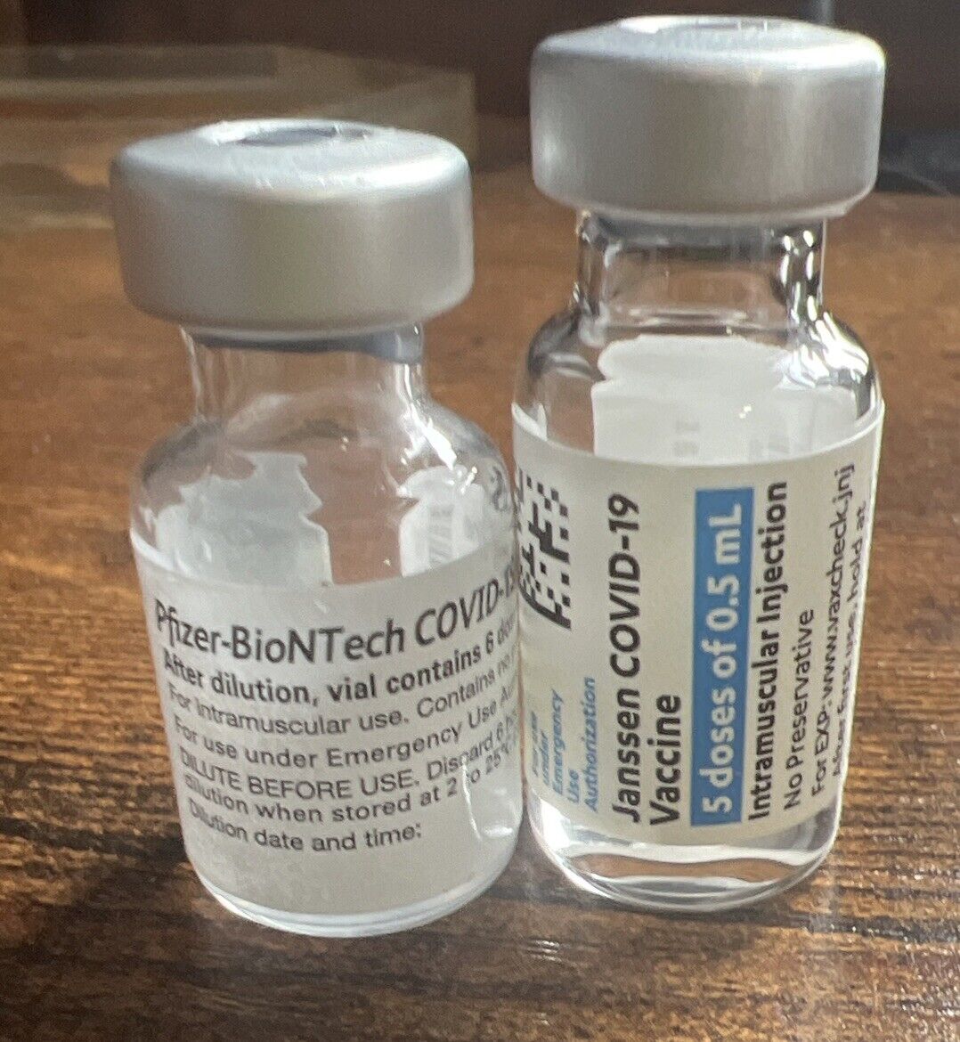 Pfizer & J&J Covid-19 Vaccine Vial - Open Empty Vials Collectors Use Only 2 Pack