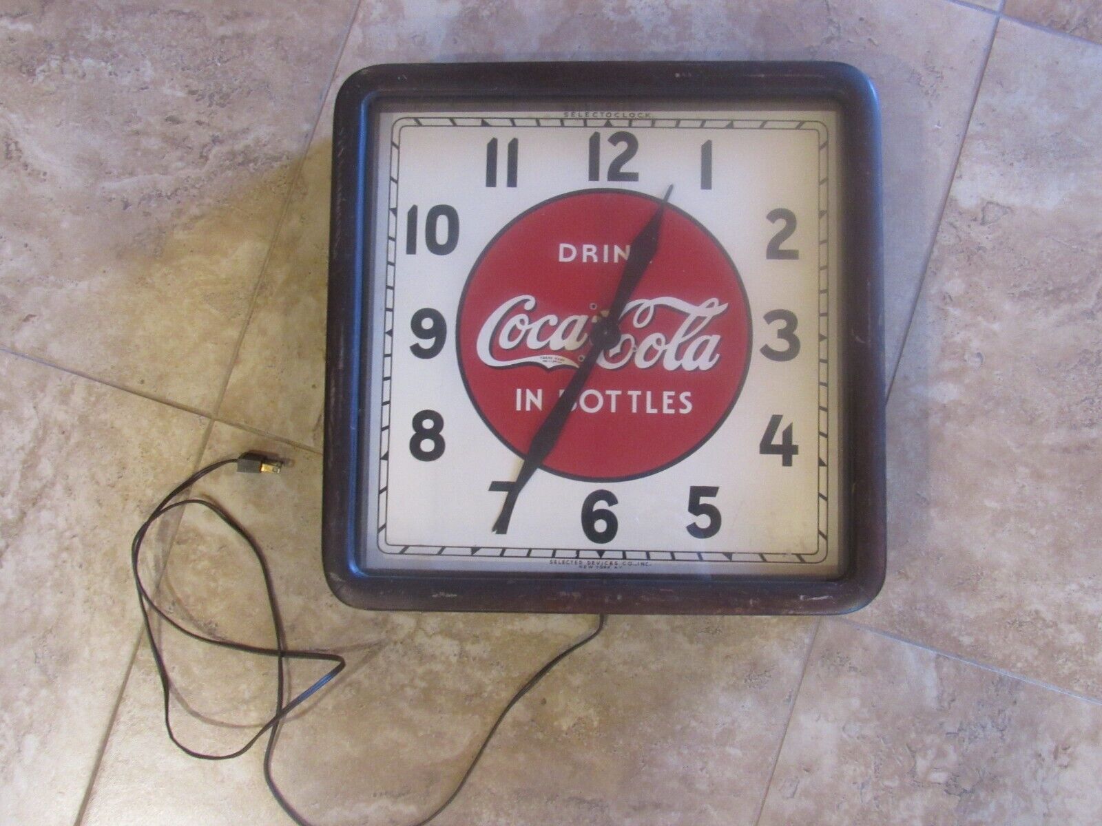Vintage 1939 Wood Drink Coca Cola In Bottles Square Clock Selecto 16” WORKS