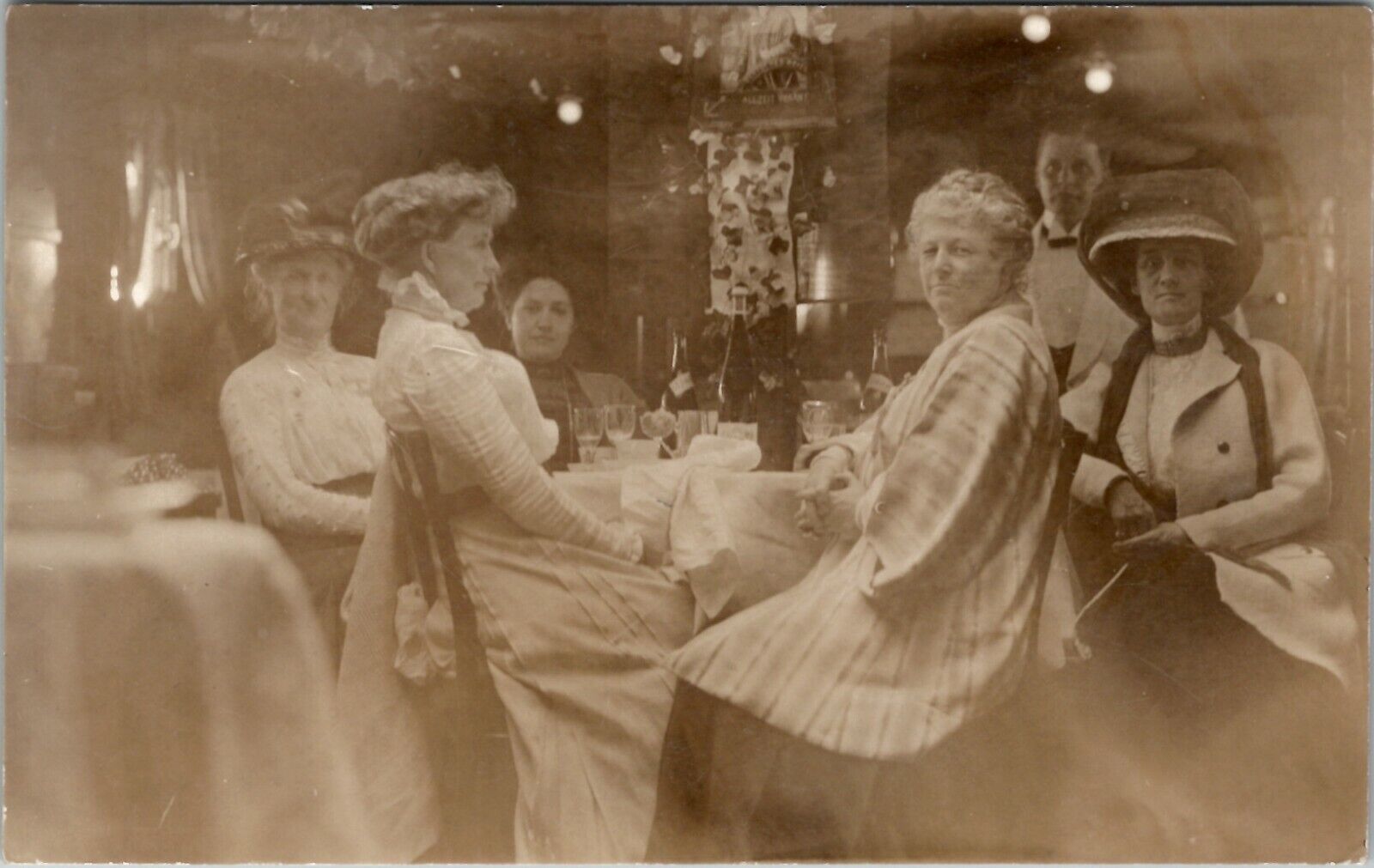 RPPC Aristocrat Women at Interior Dining Table Restaurant c1907 Postcard W5