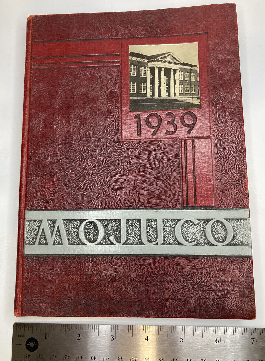 Moberly Junior College 1939 Yearbook ‘Mojuco’, Signatures Moberly, MO 7x9”