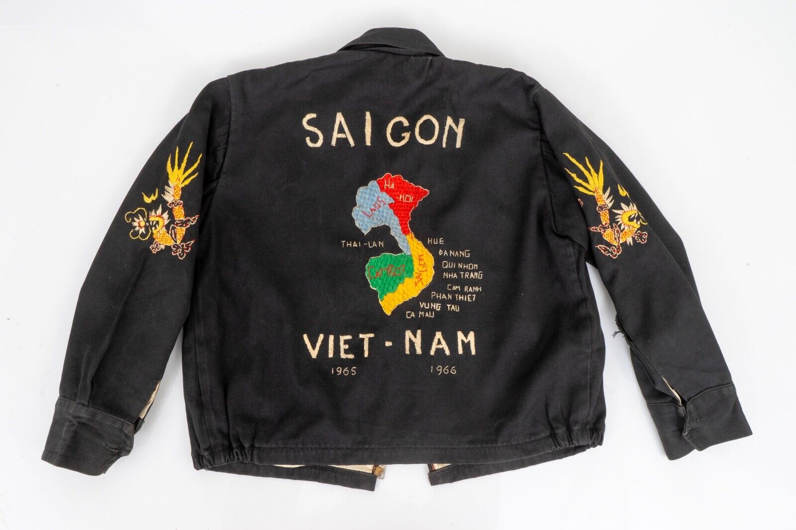 Vintage 1965-1966 Vietnam Souvenir Tour Jacket Kids Saigon Dragon Sleeves Tiger