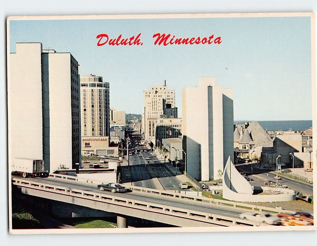 Postcard A View of Superior Street in Downtown Duluth Minnesota USA
