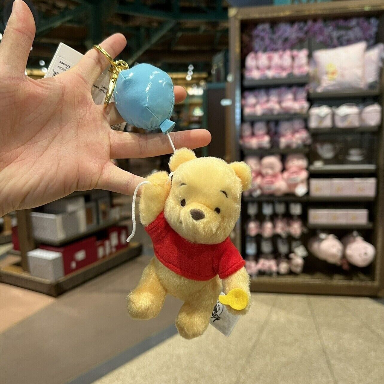 Authentic Disney Shanghai Winnie the pooh Balloon Plush doll keychain ornament