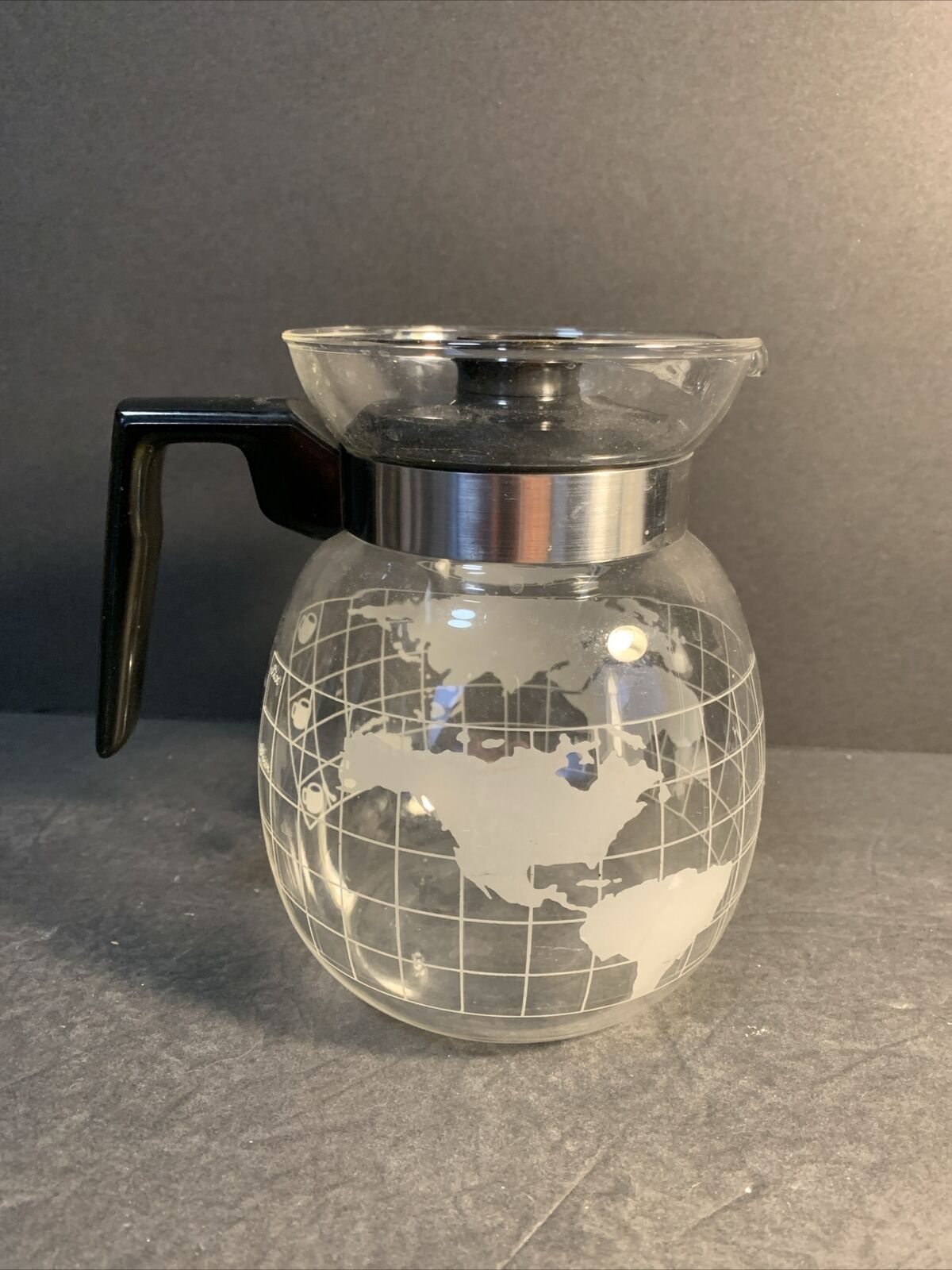 Vintage  Nestle Nescafe World Globe Glass Carafe Coffee Pot 1970s    Great Shape