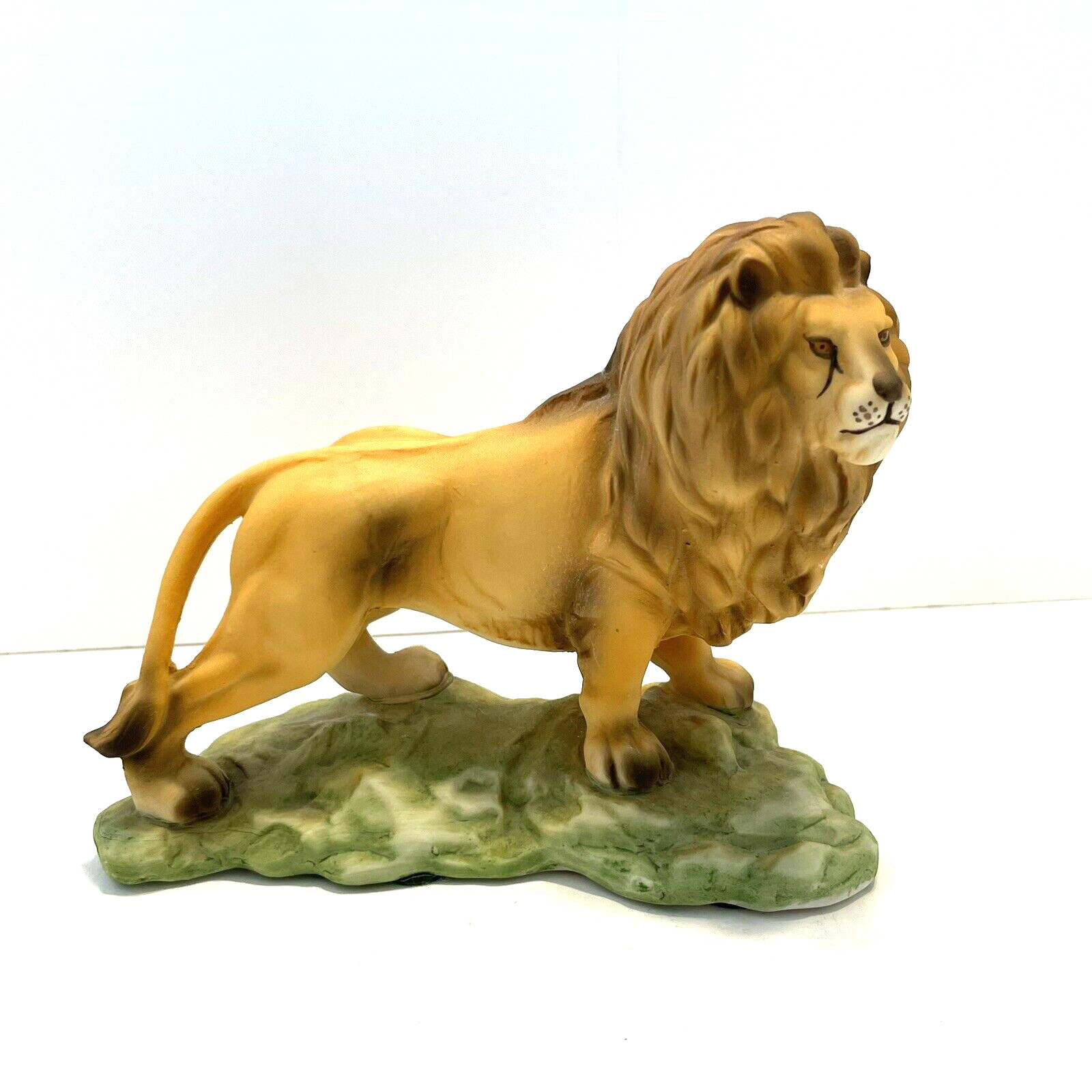 Vintage Aldon Accessories Lion Figurine Porcelain 1974