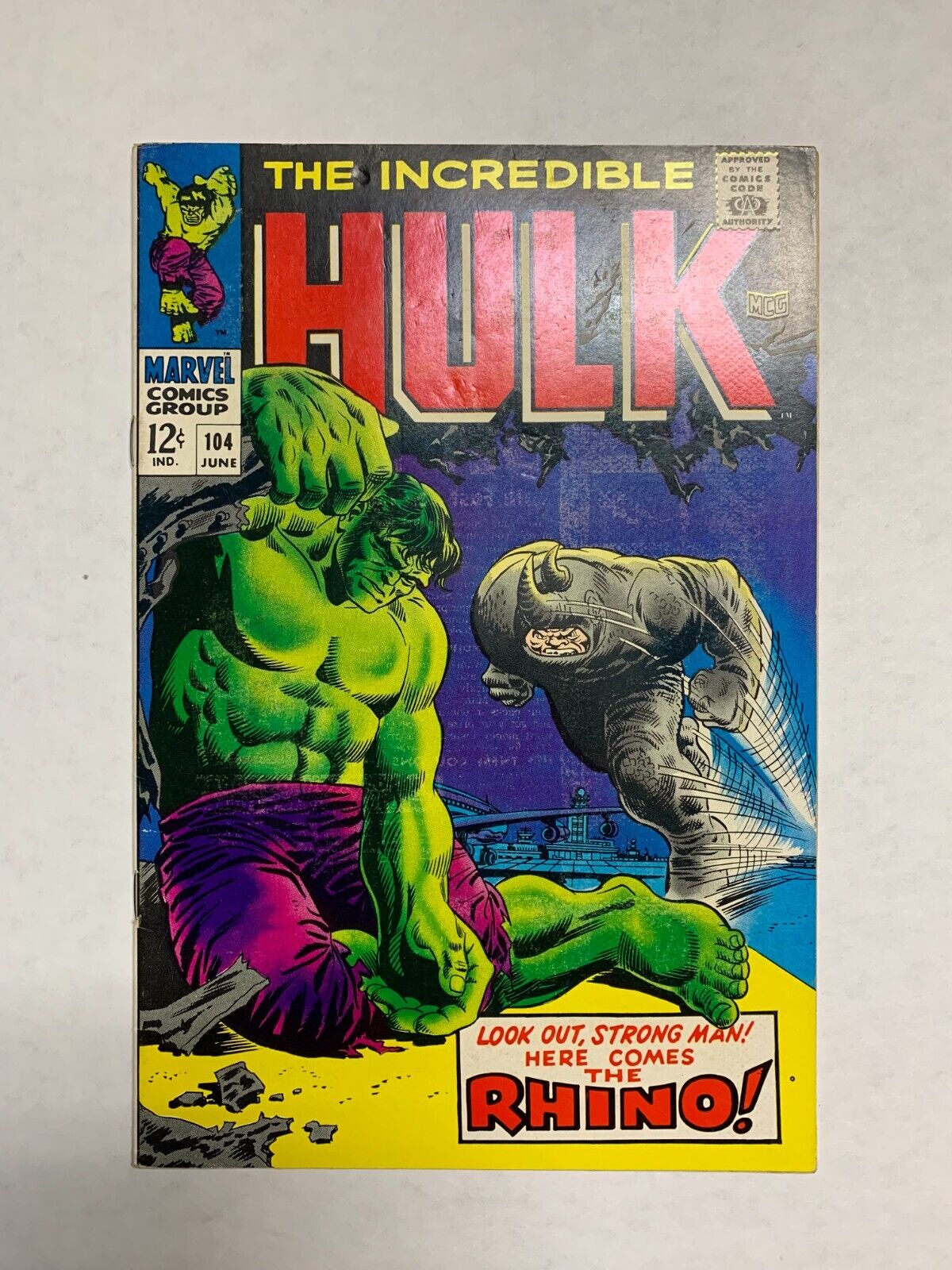 Incredible Hulk #104 Classic Battle Incredible Hulk vs Rhino Marvel