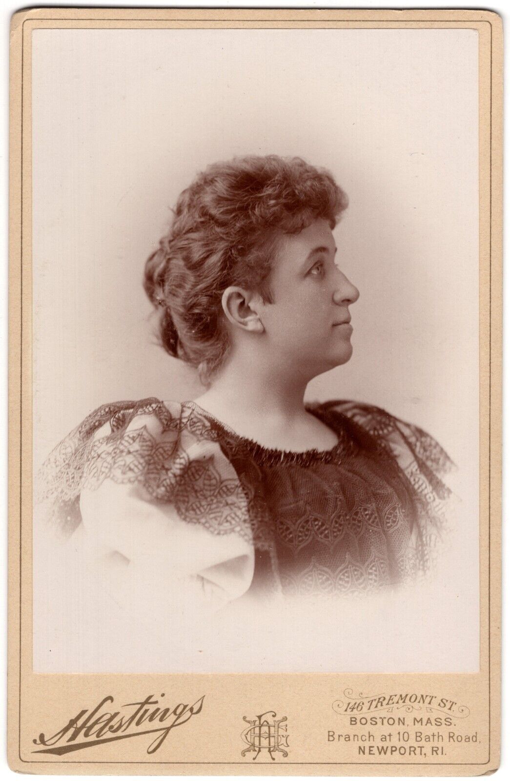 CIRCA 1890s CABINET CARD HASTINGS SIDEPROFILE LADY IN FANCY DRESS BOSTON MASS.