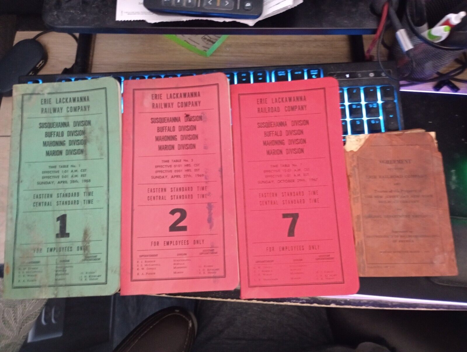 Erie Lackawanna Employee Timetables'67 ' 68 '69 Signal Department Union Book '53
