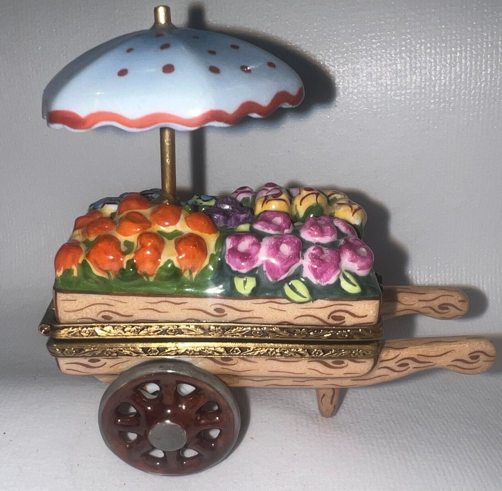 ROCHARD LIMOGES - FLOWER CART WITH UMBRELLA - SIGNED BOX