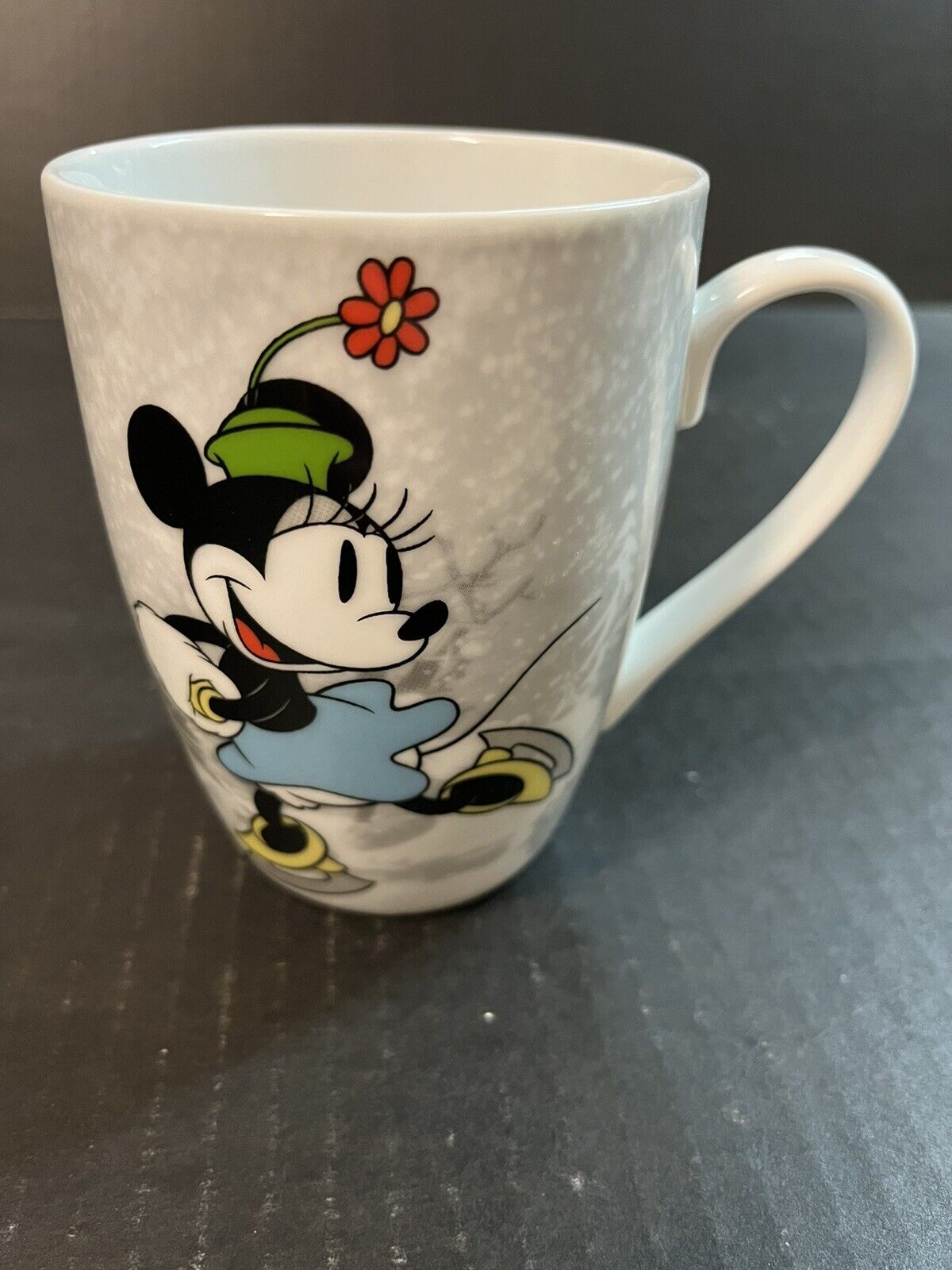 Disney Minnie Mouse Coffee Cup Mug \