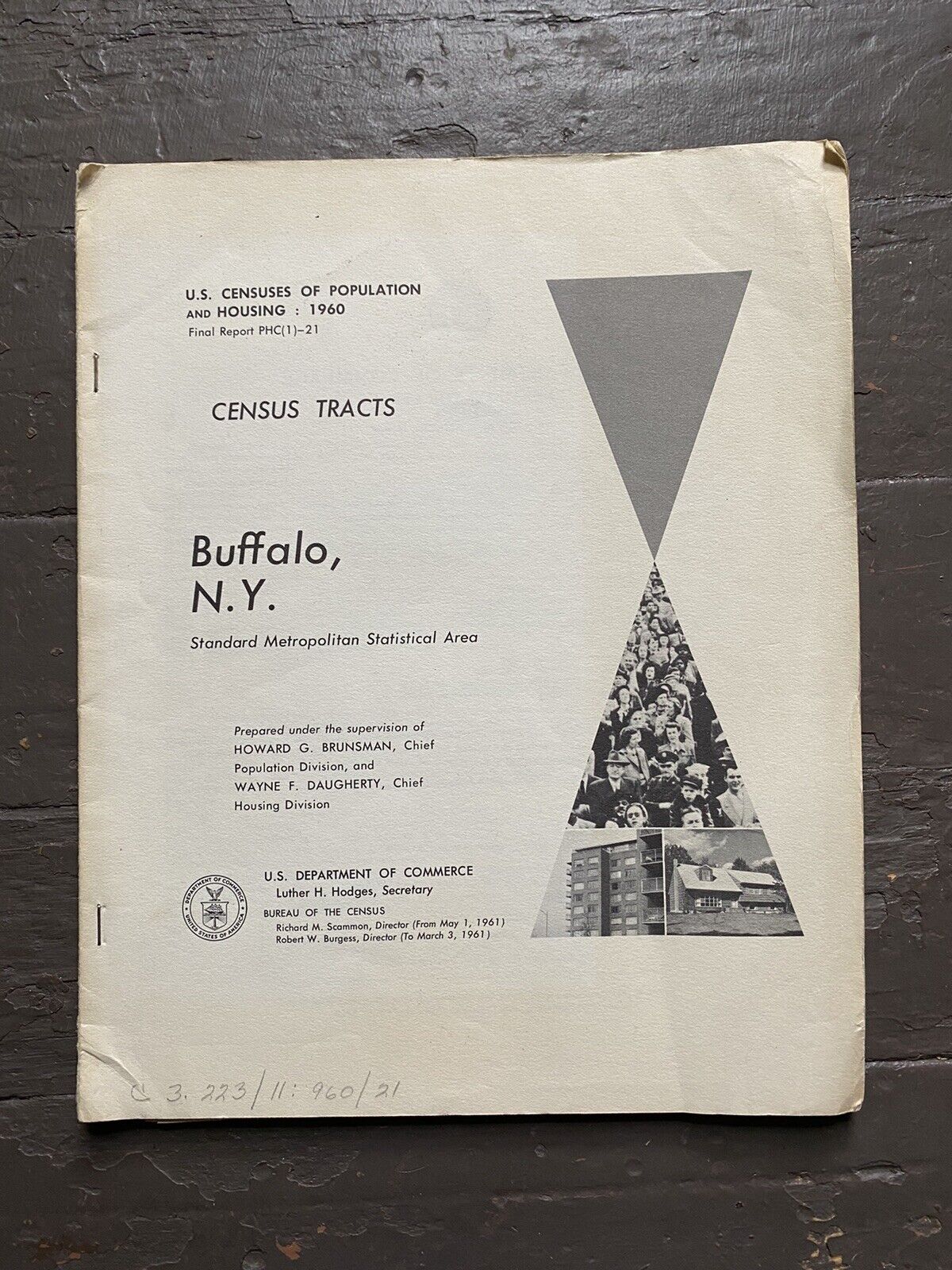 Buffalo, NY 1960 Census Tracts Report with Map - Local History Demographics Info