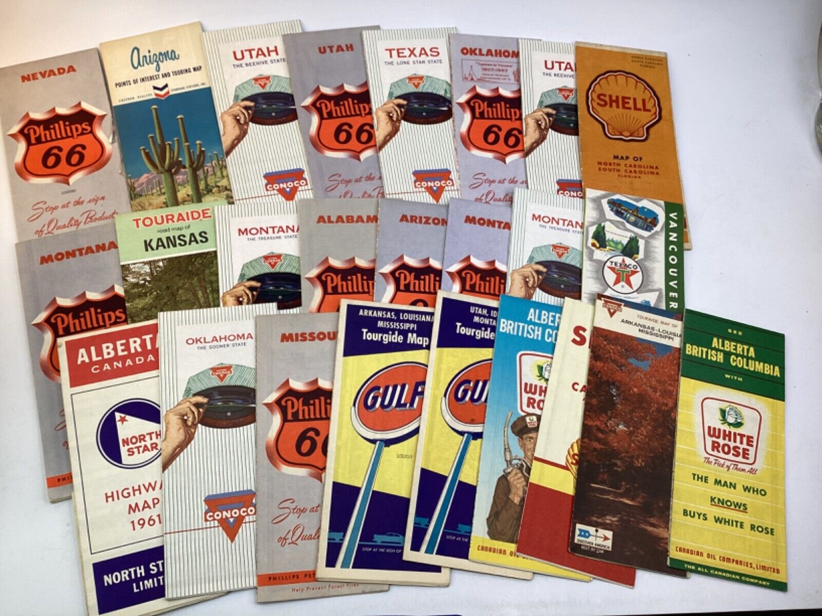 25 Vintage Phillips,Shell,Gulf+ Petroliana State Highway Road Map lot (L1)