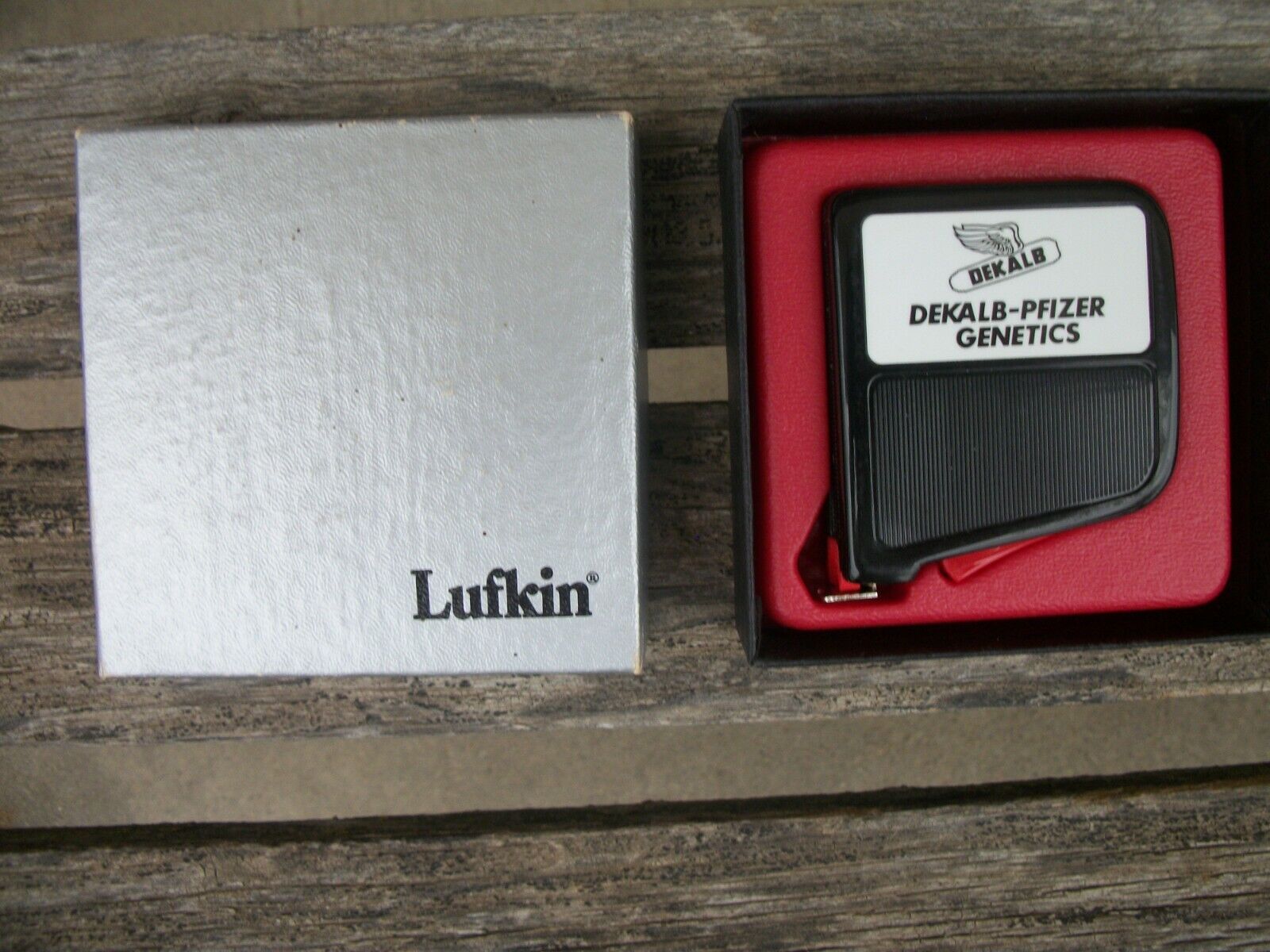 Vintage Lufkin Dekalb-Pfizer Genetics 10\' Tape Measure in 0riginal Box ~ NOS
