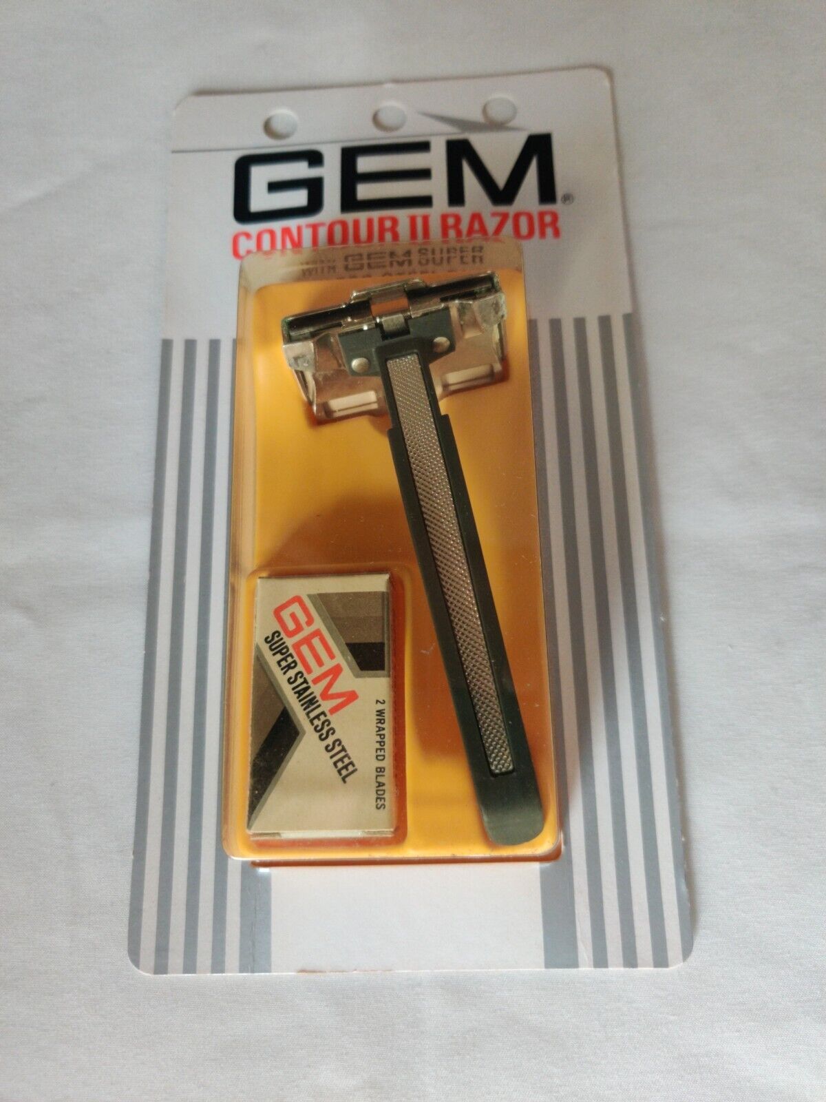 Gem Contour II Razor With 2 Super Stainless Steel Blades Vintage Old Stock 