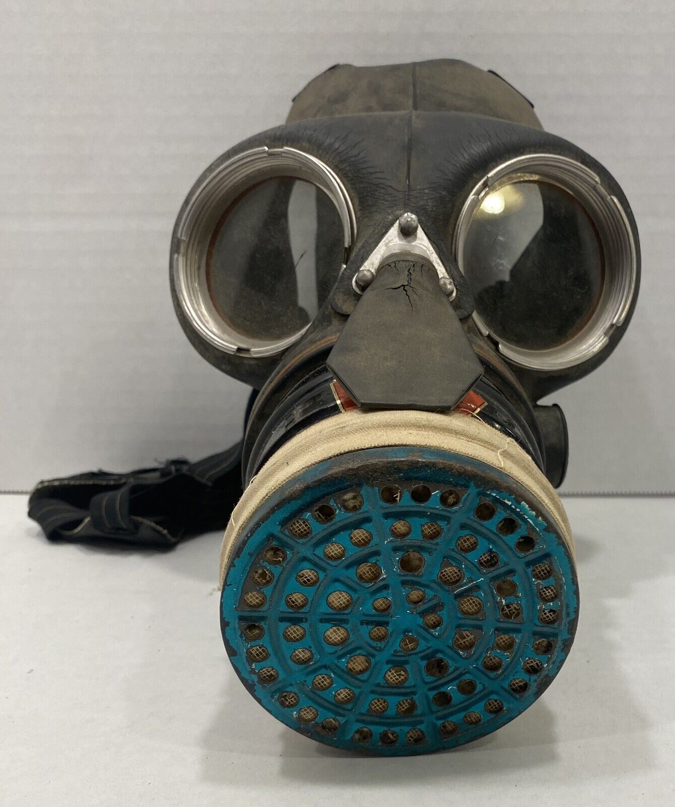 WWII Era 1939-dated Civilian Duty Respirator/Gas Mask.