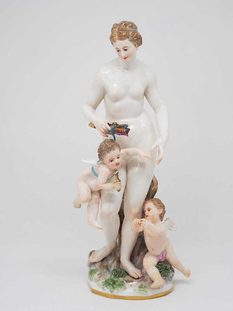 1860-1920s Antique Meissen Venus mit Putten Figurine by Johann Joachim KAENDLER