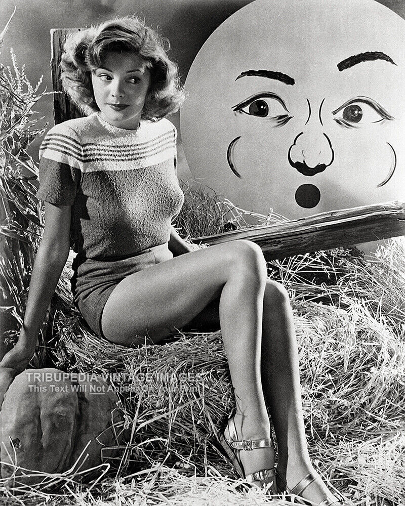 1950s Vintage Jane Greer Halloween Pin-Up Publicity Photo - Hollywood Actress