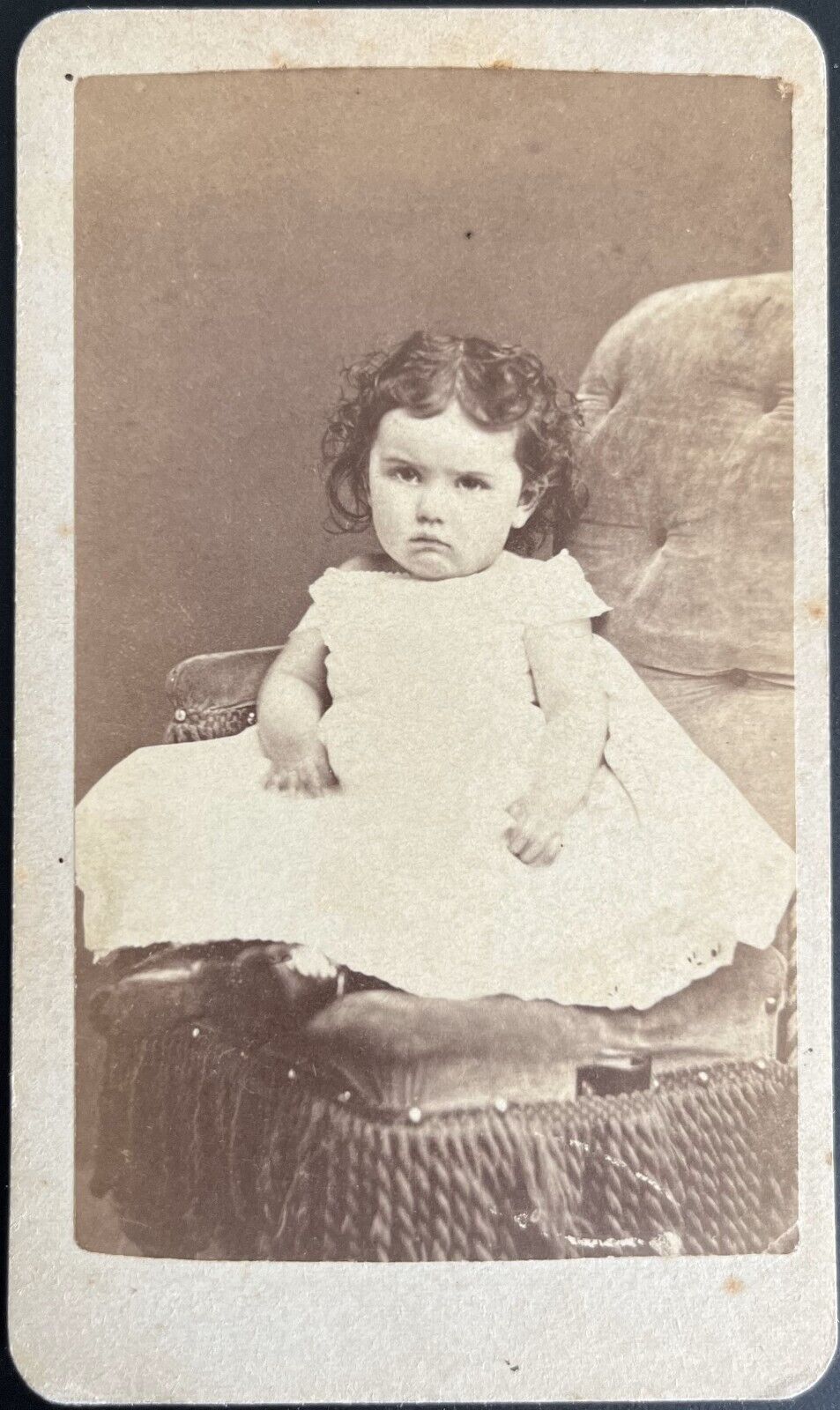 ~1870 POST CIVIL WAR ERA CDV PHOTO SWEET-FACED TODDLER GIRL