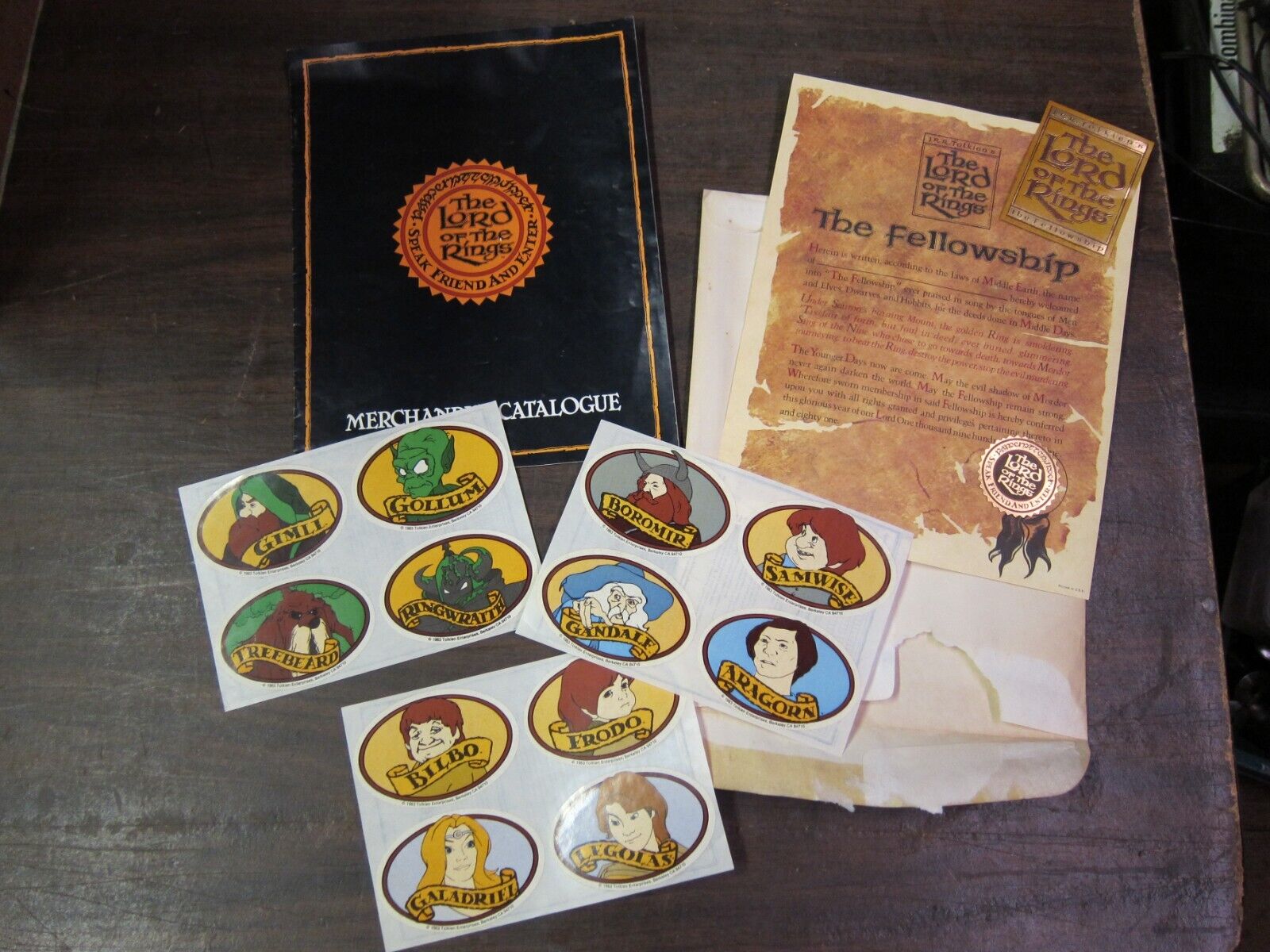 Vtg J.R.R Tolkien Entertainment LORD OF THE RINGS Merchandise Catalog & Sticker+