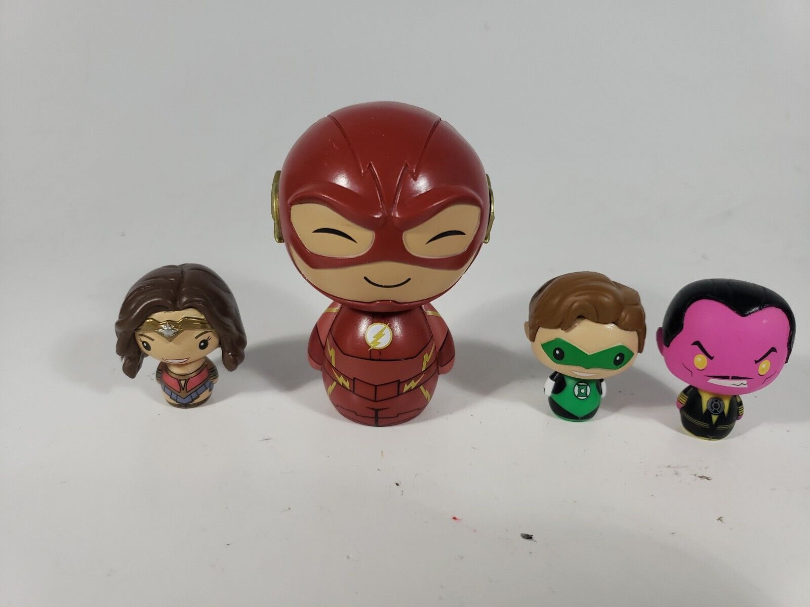 Funko dorbs DC Lot of 4 loose figures Flash Wonder Woman Green Lantern Sinestro