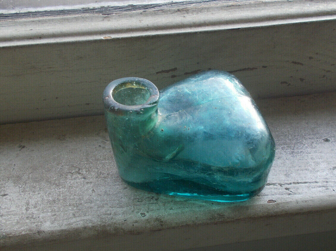 PRETTY TEAL GREEN ALLINGS PATD 1871 UNIQUE 3 SIDED IGLOO INK BOTTLE HAND BLOWN