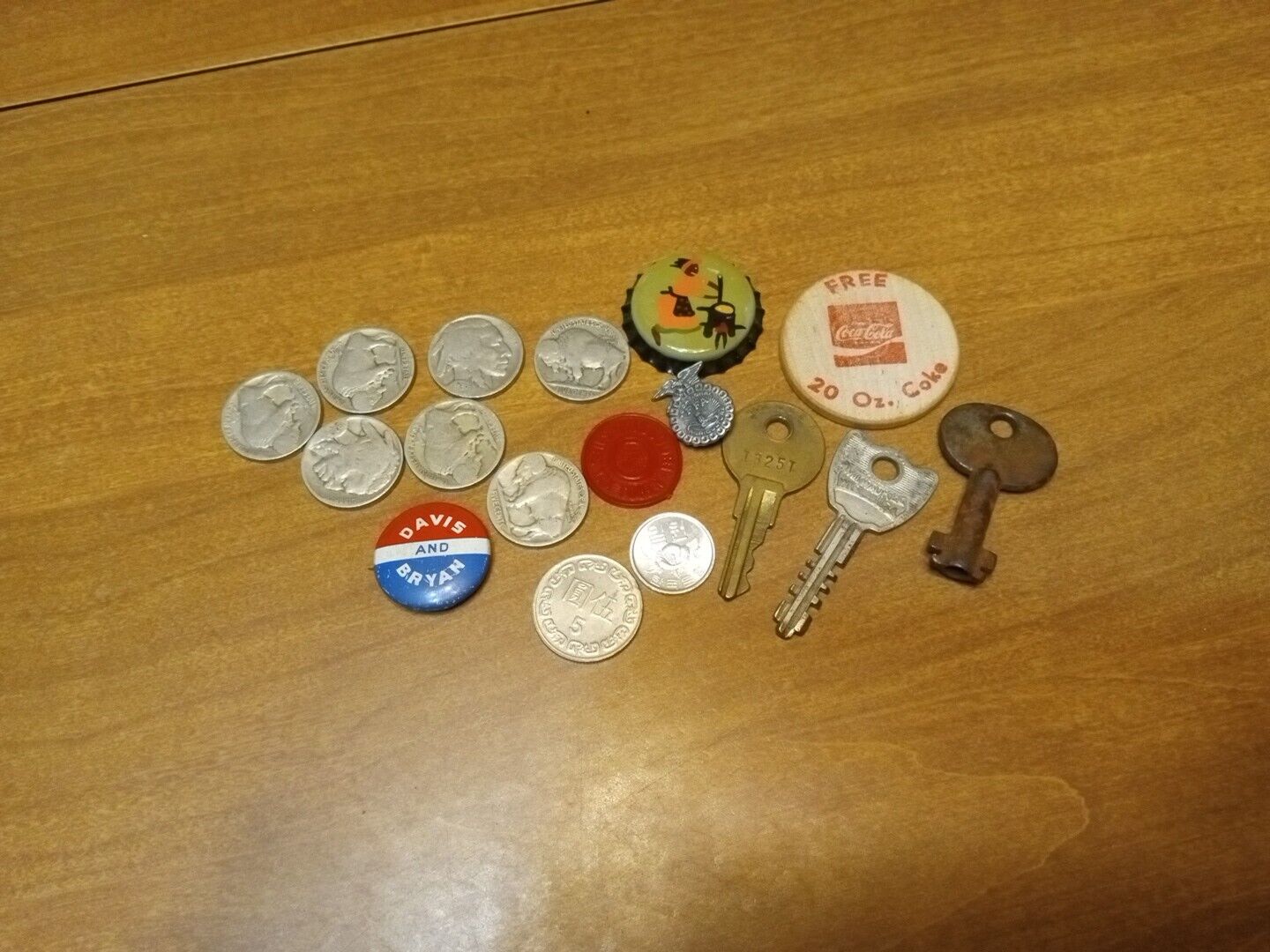 Junk Drawer Vintage Collectables Lot Of 17 Coins, Tokens, Keys, Pins Rare Unique