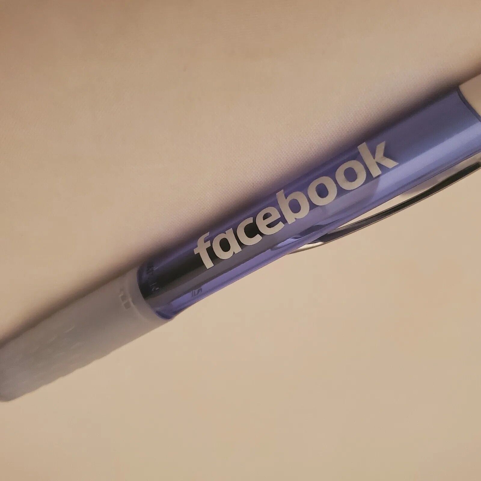 New Facebook Social Network Ink Pen Office Headquarters Uni-Ball Signo 207 Blue 