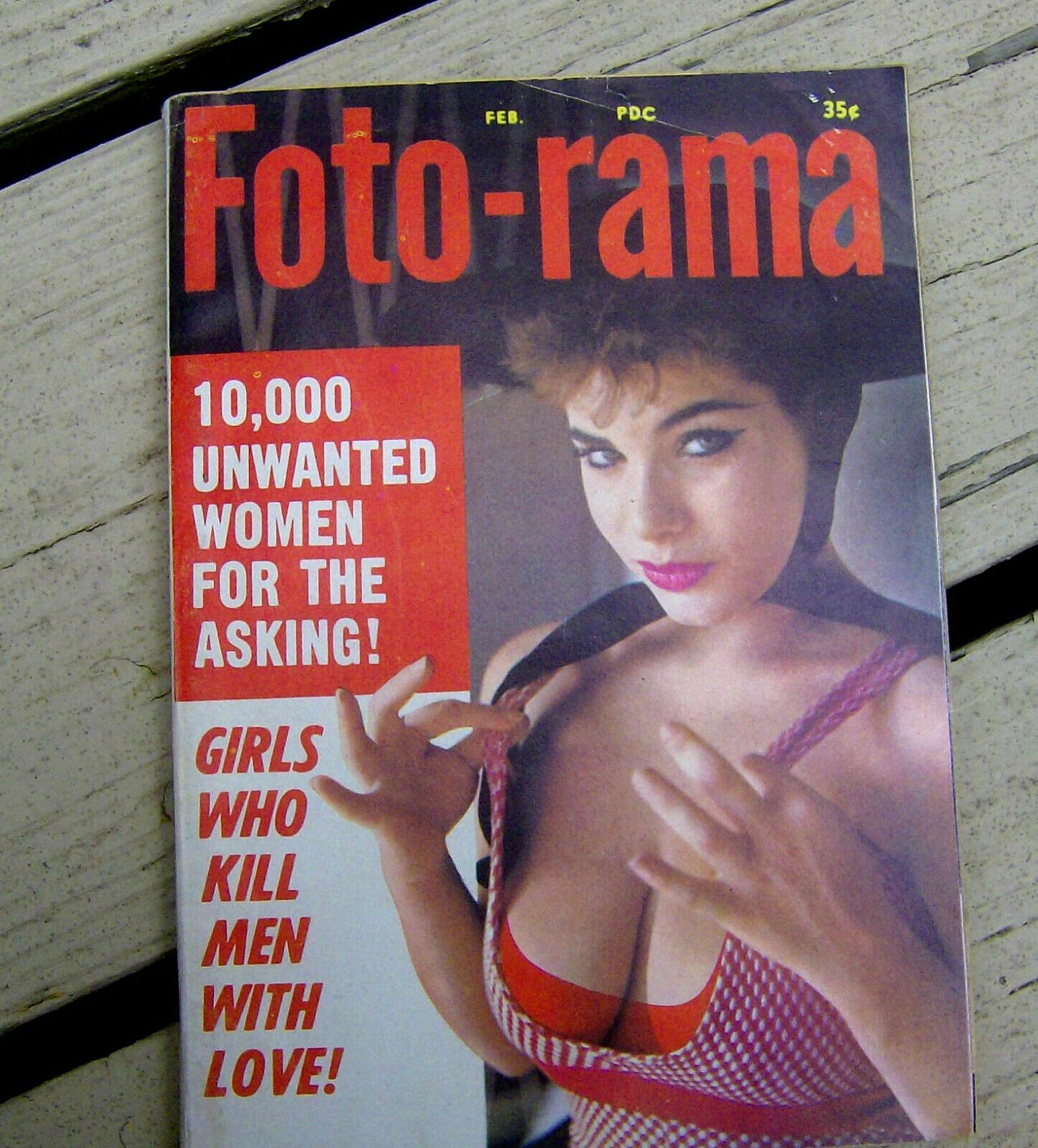 RARE vintage FEB. 1960 FOTO-RAMA magazine digest sized SLIGHTLY RISQUE tame old
